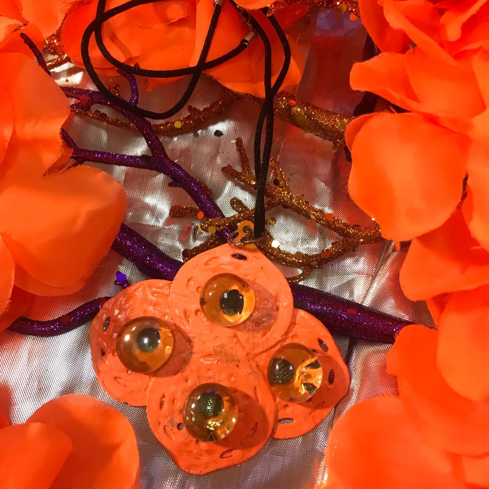 🧡🤍Necklace🤍🧡 - Picture 4 of 12